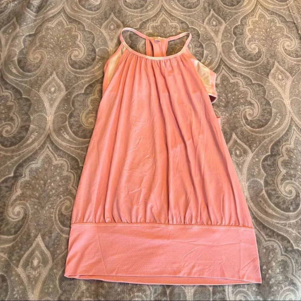 Lululemon tank top with built in sports bra